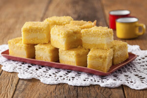 Bolo de Fubá Cremoso: A Receita Tradicional que Nunca Falha